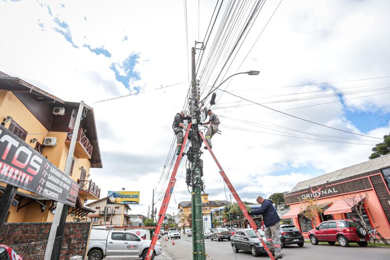 Foto Operação Poste Limpo na Jo~]ao Pessoa