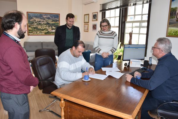 Foto Prefeitura de Nova Petrópolis repassa R$ 315 mil para Tricofest 2025