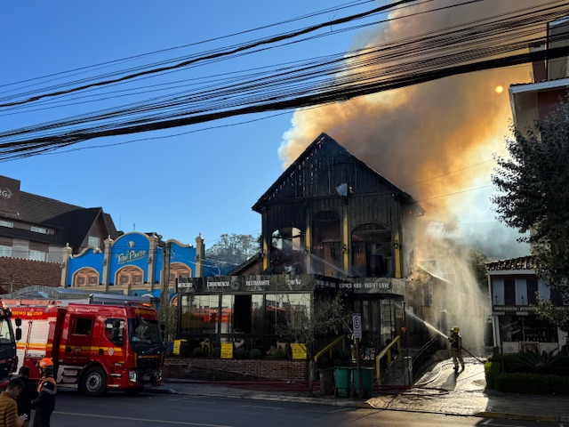 Foto incendio Toda Hora