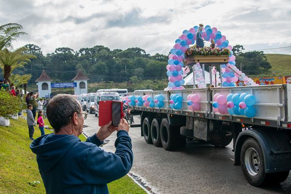 Foto Romarias movimentam milhares de fiéis em Canela e preparam o caminho para o grande dia de Nossa Senhora de Caravaggio
