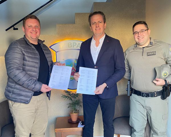 Foto Lucas Josiano e Capitão Bastos