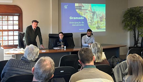 Foto Reunião saneamento (2)