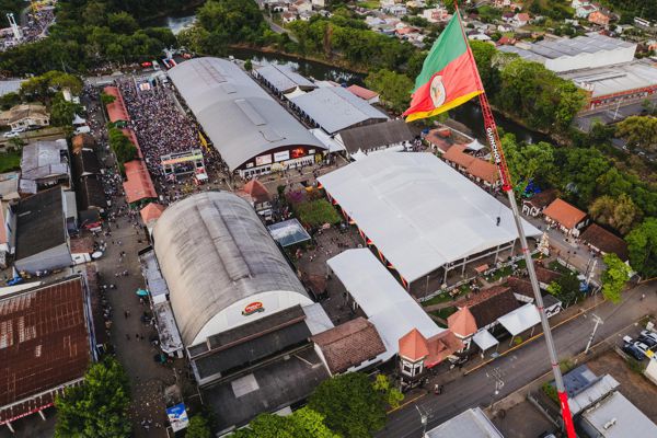 Foto Aérea 35ª Oktoberfest de Igrejinha - Foto por Siete Audiovisual