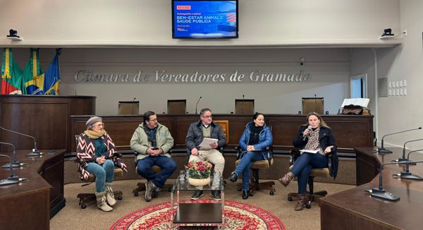 Foto Julho Dourado começa com painel sobre bem-estar animal na Câmara