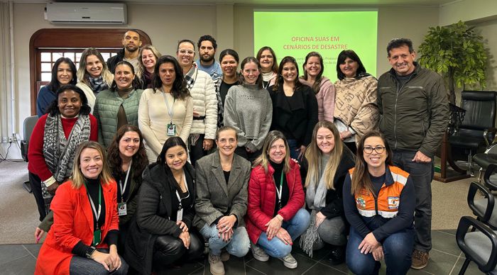 Foto Protocolo SUAS equipes Assistência e Defesa Civil 2