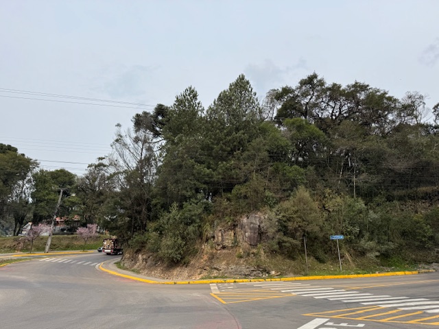 Foto predio esquina sao pedo