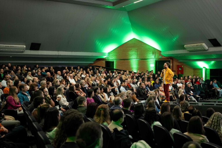 Sicredi Pioneira promove palestra gratuita com Murilo Gun - Foto por Mauro Stoffel