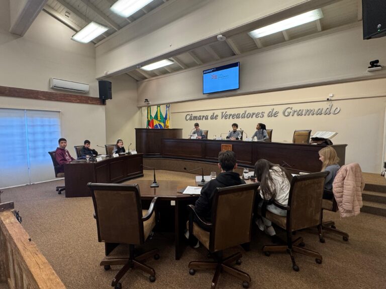 Vereadores Jovens de Gramado apresentam novas demandas para escolas e bairros