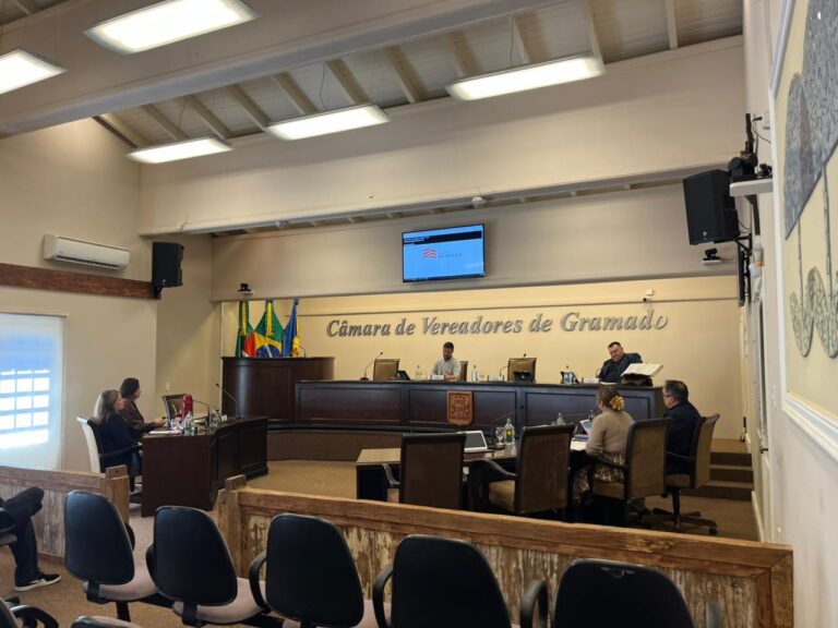 Câmara aprova repasse ao transporte público e moção; confira a explicação