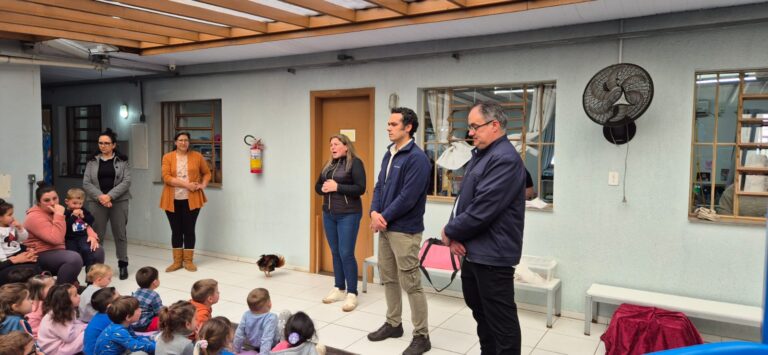 Câmara promove ação educativa sobre saúde e proteção animal na rede municipal de ensino