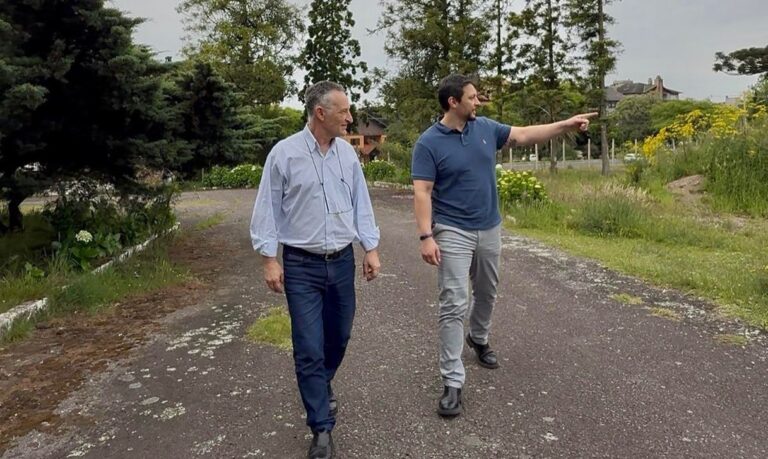 Gilberto e Frozi no Parque do Palácio