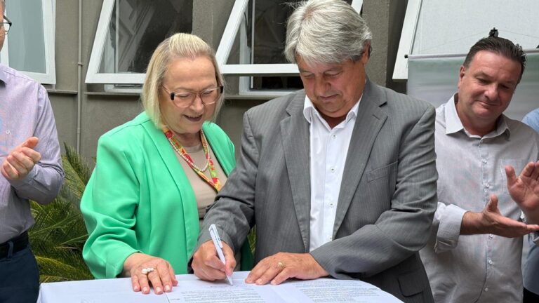 Foto Recursos HASM assinatura Prefeito