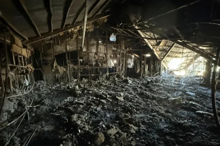 Foto incendio-castelo-de-gelo