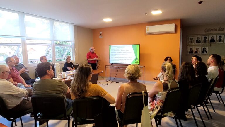 Reunia_o com procuradores e conselhos