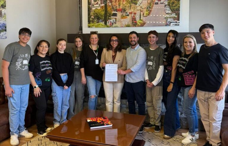 Foto Educavídeo Gabinete prefeito
