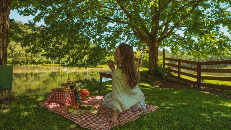 Refúgio Fioreze propõe vivência no campo durante as manhãs na Serra Gaúcha