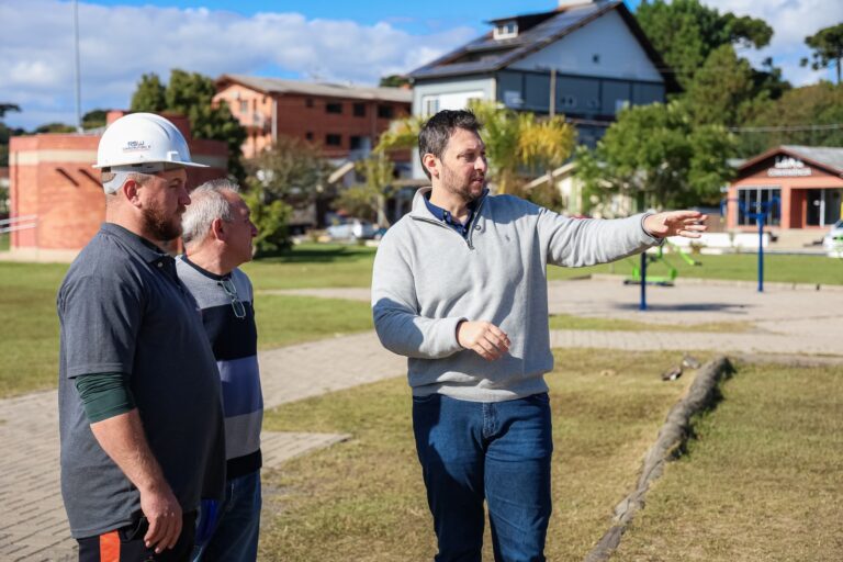 Prefeito vistoriou o início das obras de revitalização do Parque do Lago - Júlio Dias